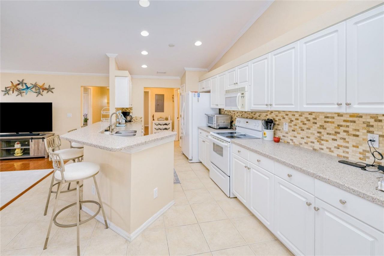 19977 Lake Vista Circle, Unit 17D, Lehigh Acres, FL 33936 Photo