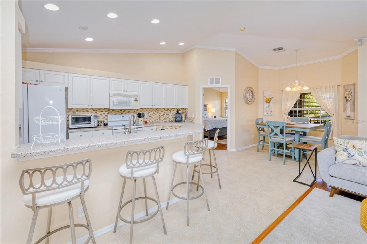 19977 Lake Vista Circle, Unit 17D, Lehigh Acres, FL 33936 Photo