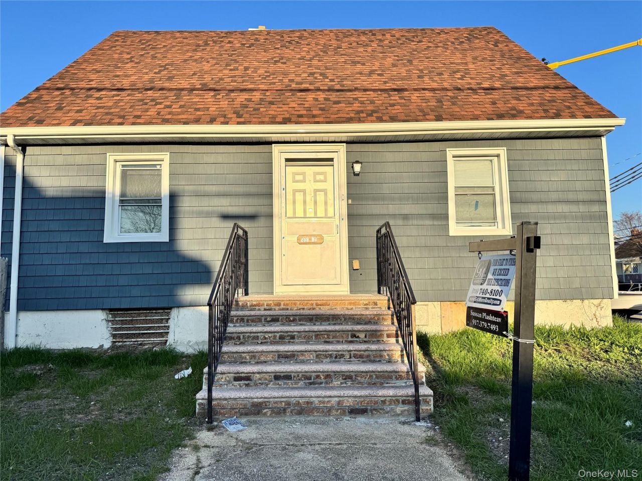 25907 147th Road, Rosedale, NY 11422 Main Photo