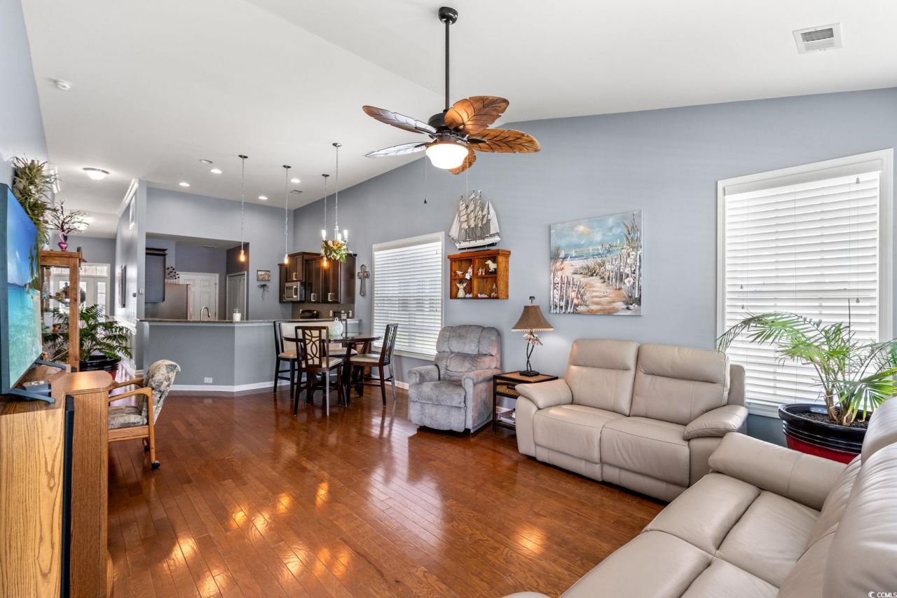 324 Saint Catherine Bay Ct. Photo 12