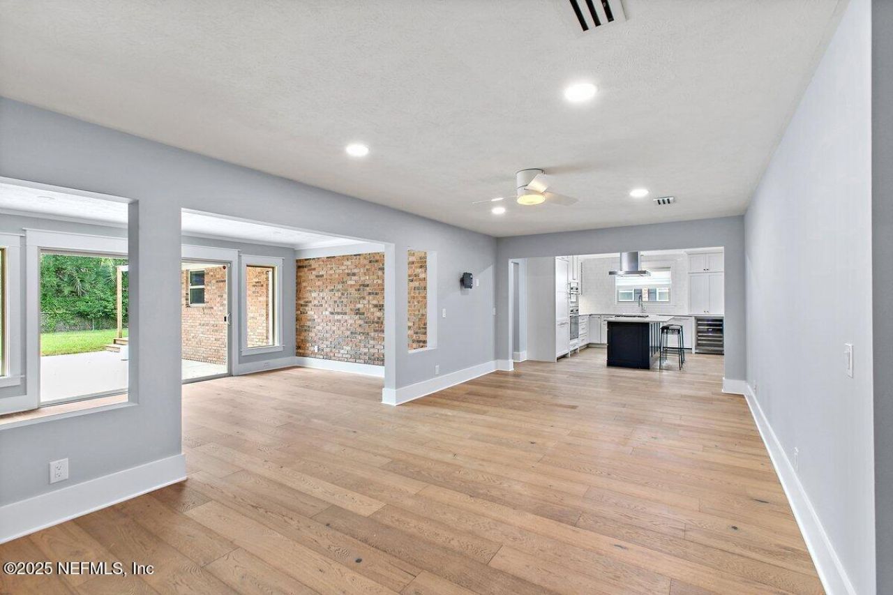 6870 La Loma Drive, Jacksonville, FL 32217 Photo