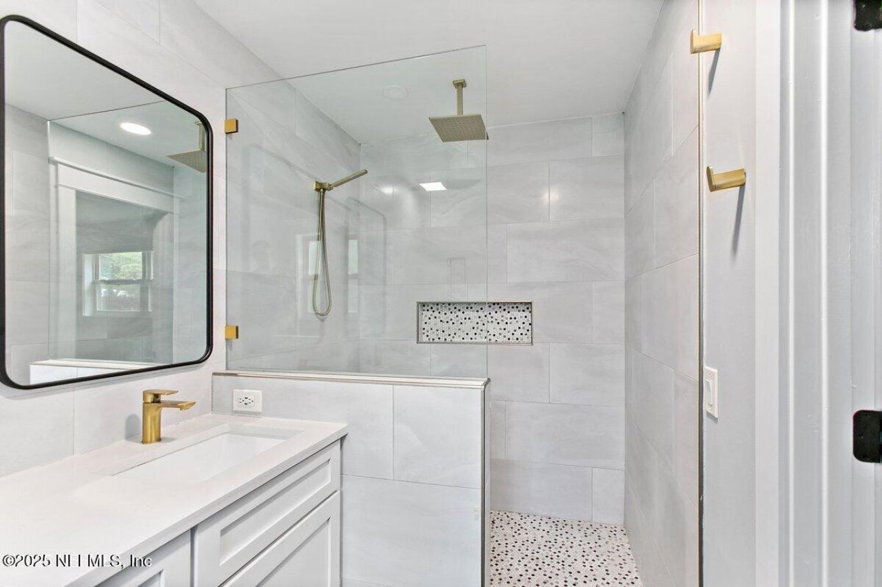 6870 La Loma Drive, Jacksonville, FL 32217 Photo