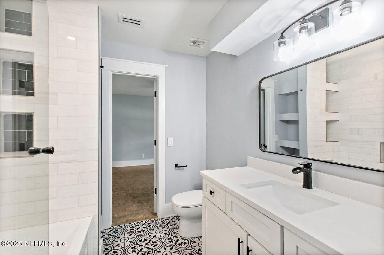 6870 La Loma Drive, Jacksonville, FL 32217 Photo