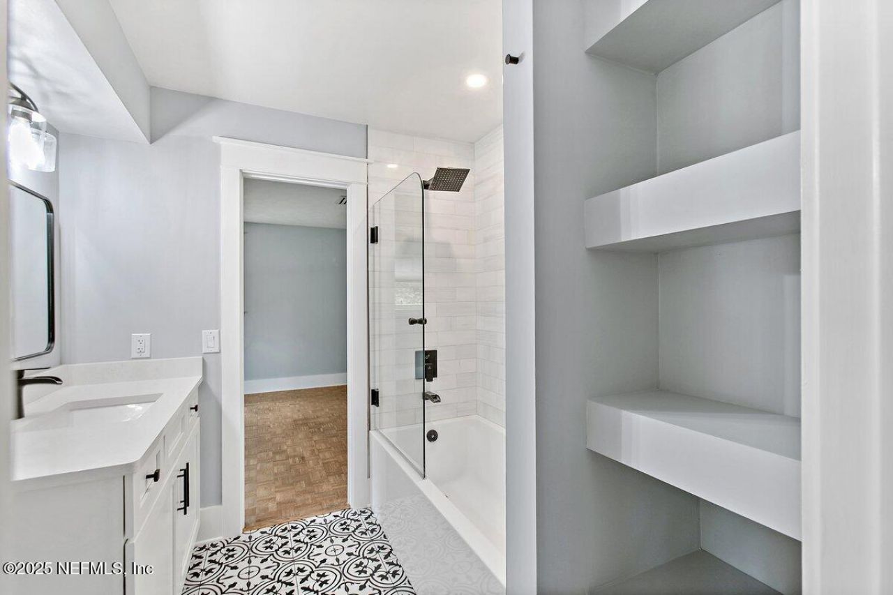 6870 La Loma Drive, Jacksonville, FL 32217 Photo