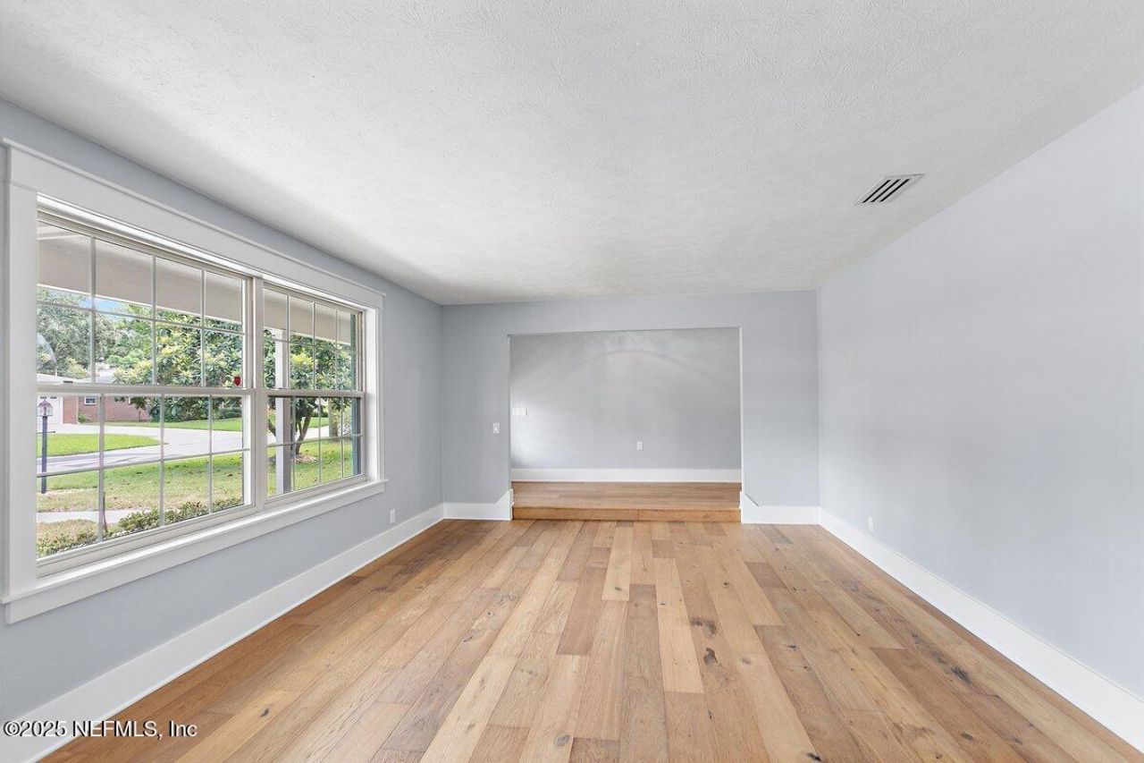 6870 La Loma Drive, Jacksonville, FL 32217 Photo