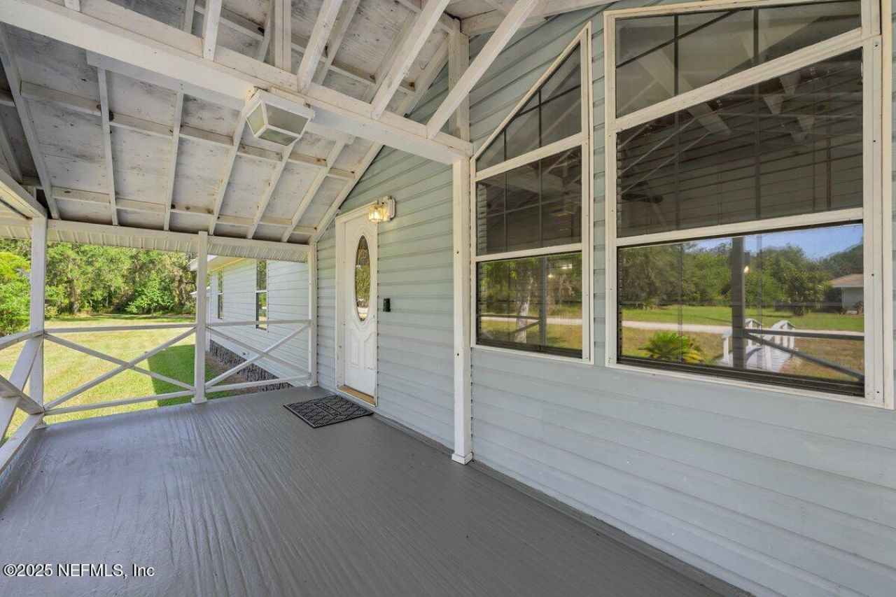 124 E Grandview Drive, East Palatka, FL 32131 Photo