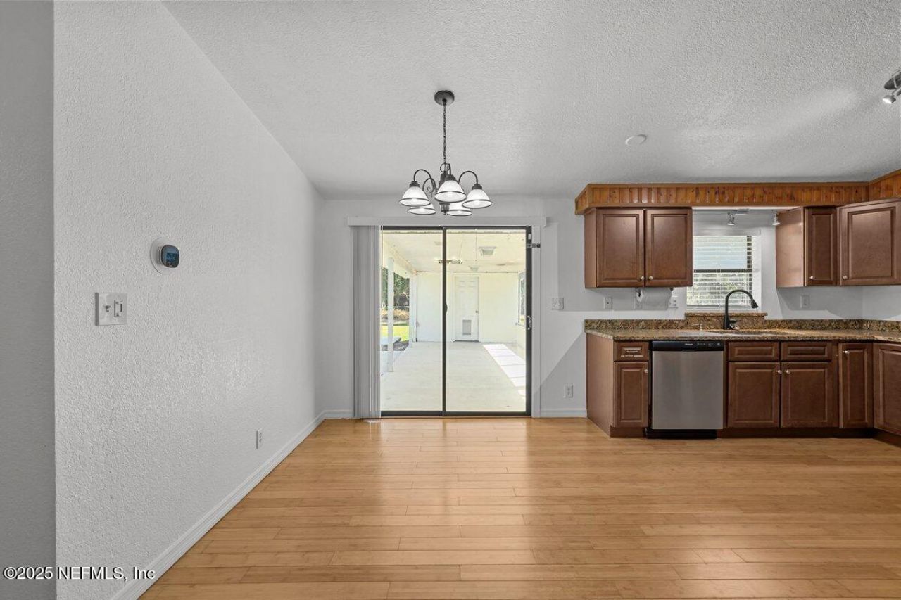 124 E Grandview Drive, East Palatka, FL 32131 Photo