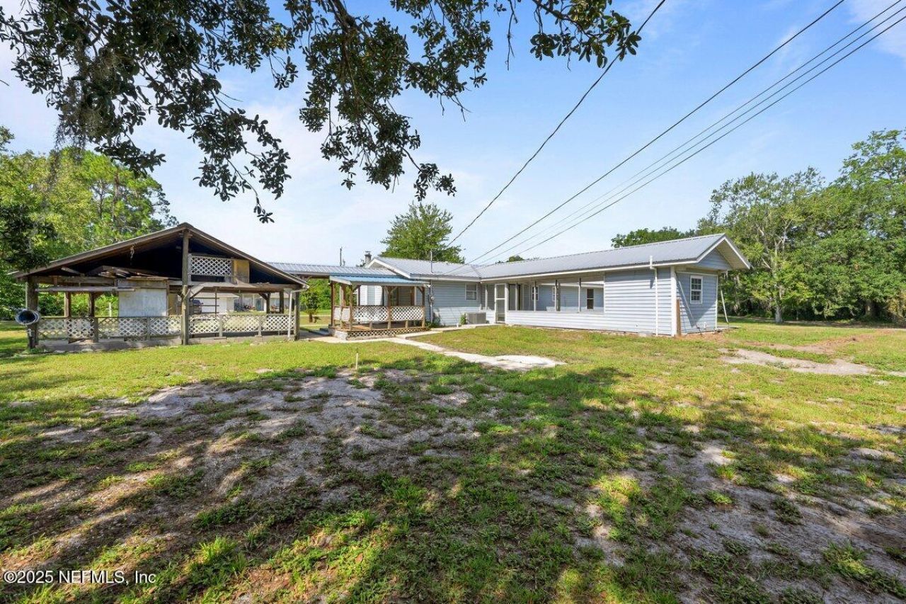 124 E Grandview Drive, East Palatka, FL 32131 Photo