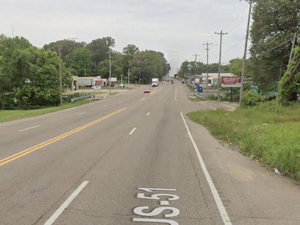 2180 ELVIS PRESLEY BLVD, Memphis, TN 38106