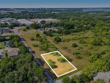 6001 Baylor Street, Fort Worth, TX 76119
