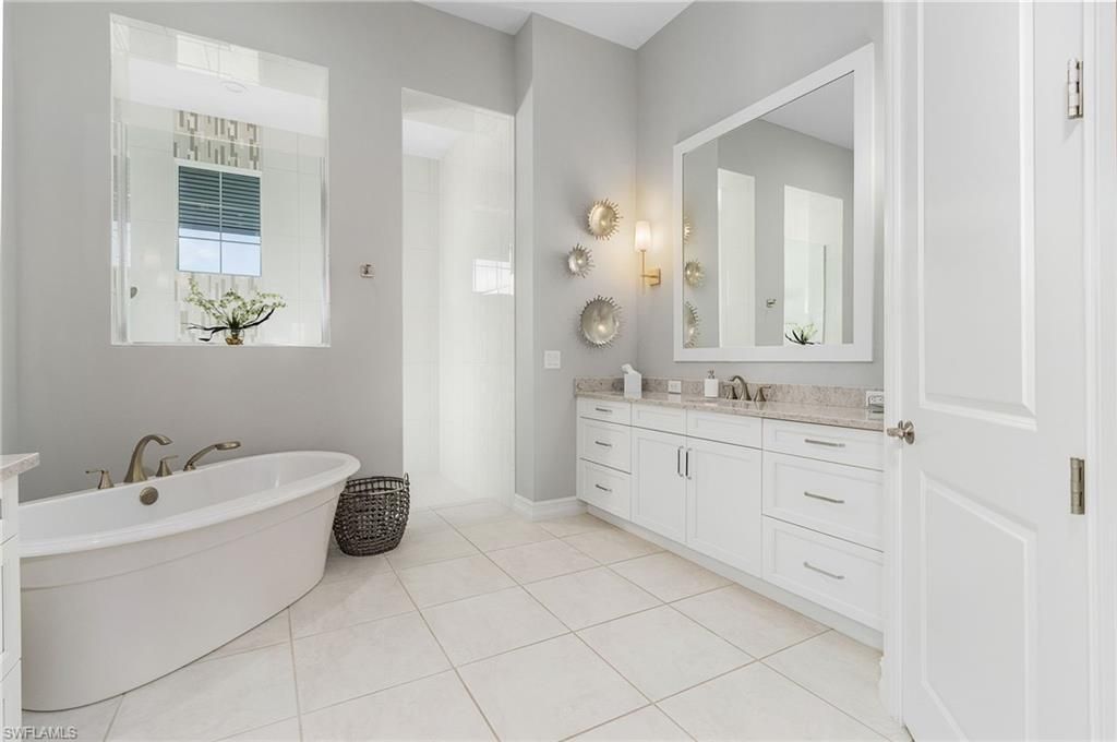 14226 Charthouse Cir, Naples, FL 34114 Photo