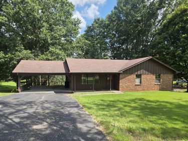 1006 Rainbow Drive, Albany, KY 42602