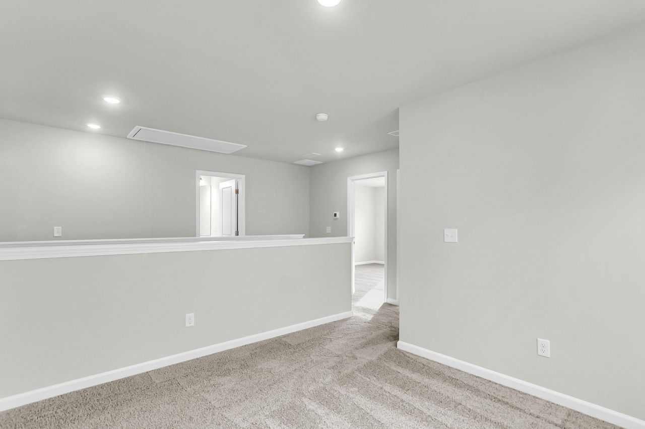 313 Clipper Court Photo 22