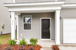 313 Clipper Court photo 4