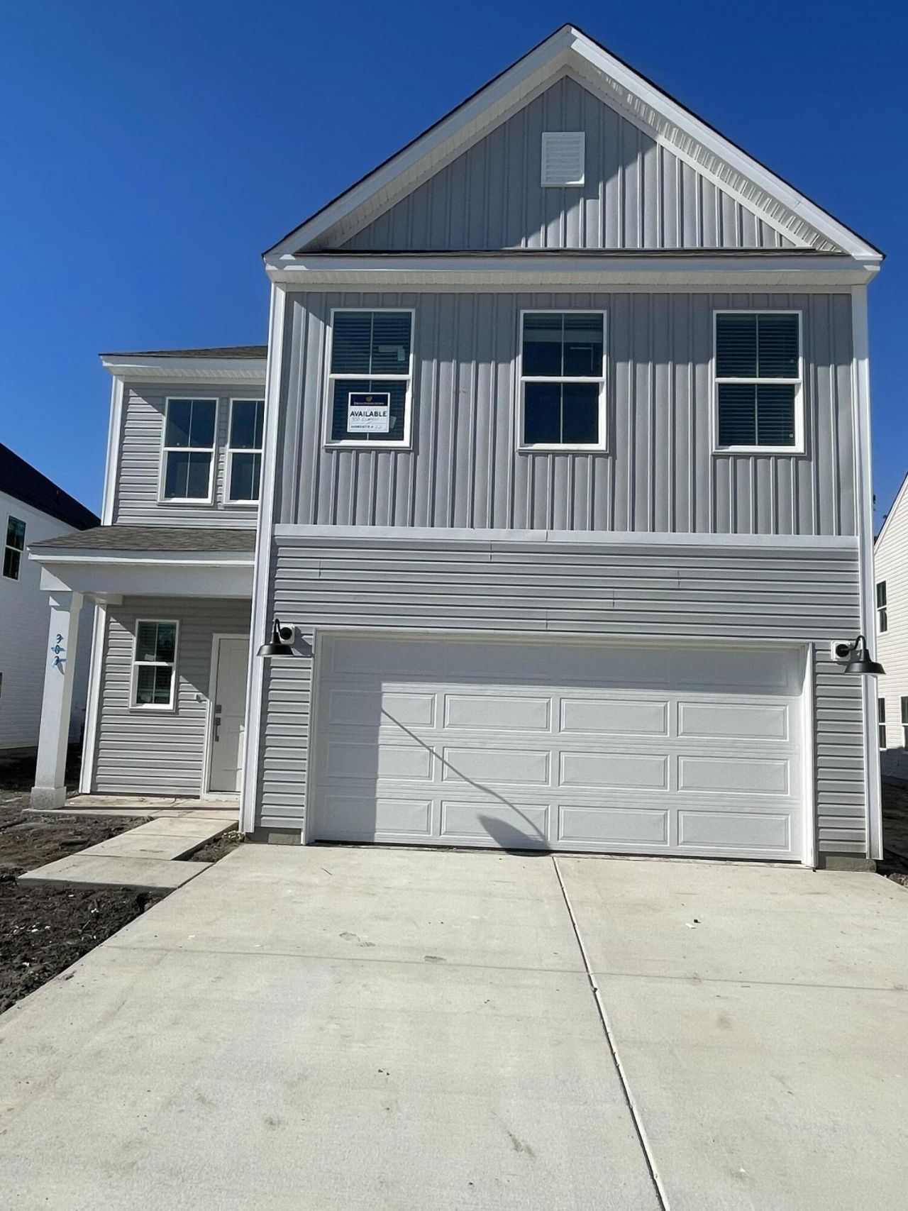303 Clipper Court Photo 1