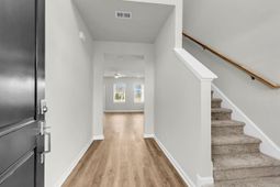 303 Clipper Court photo 4