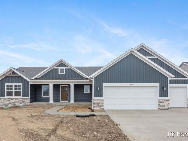 11440 Shoreline Drive, Unit 110, Allendale, MI 49401