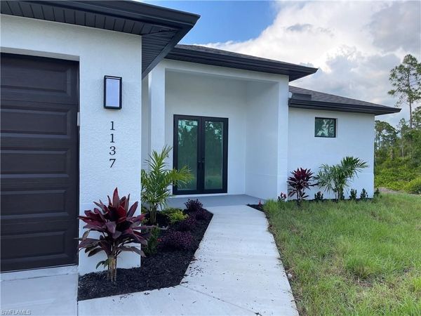1137 y 1135 Damen ST E, LEHIGH ACRES, FL 33974