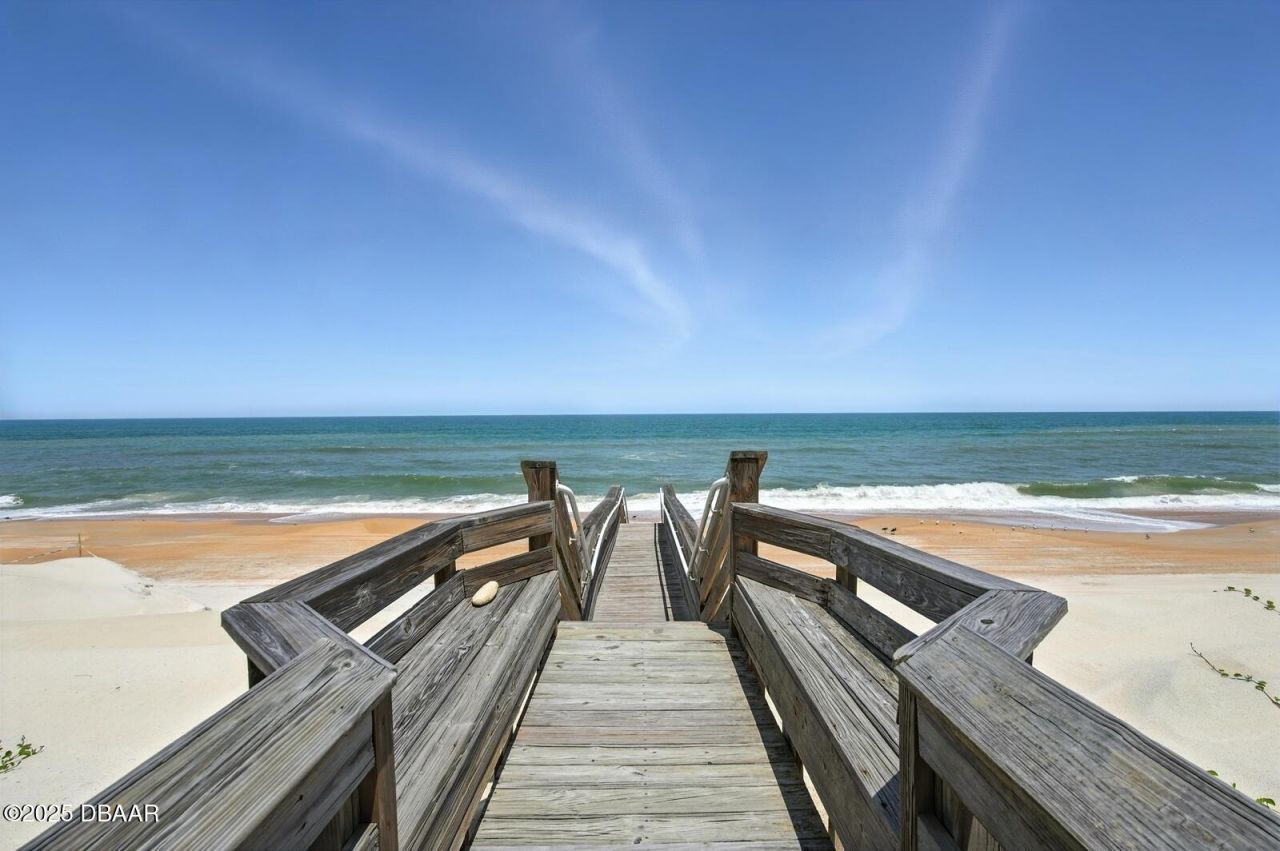 85 Calle Del Sur, Palm Coast, FL 32137 Photo