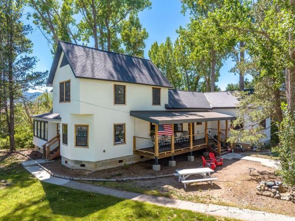 200 E Main Street, Sierraville, CA 96126