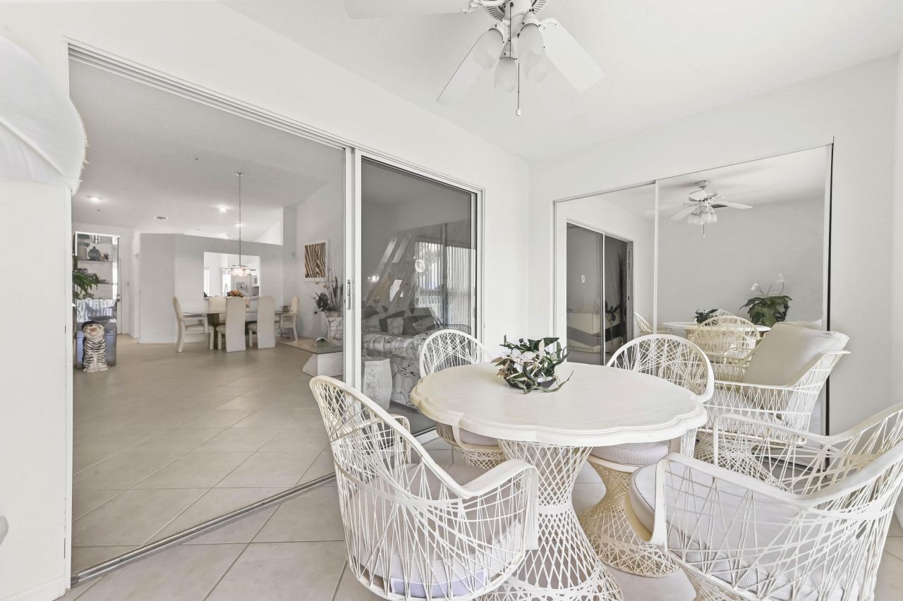 5952 Regal Glen Drive, Unit 207, Boynton Beach, FL 33437 Photo