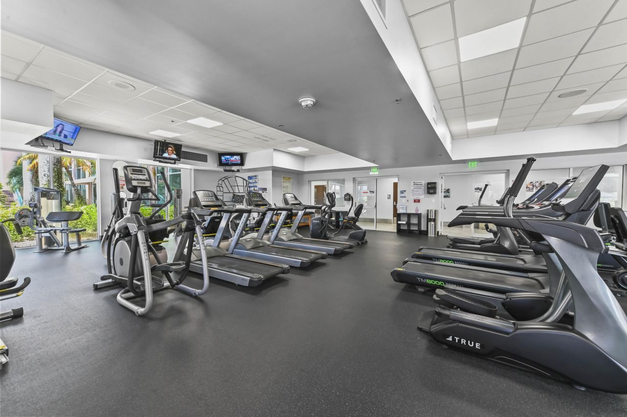 5952 Regal Glen Drive, Unit 207, Boynton Beach, FL 33437 Photo