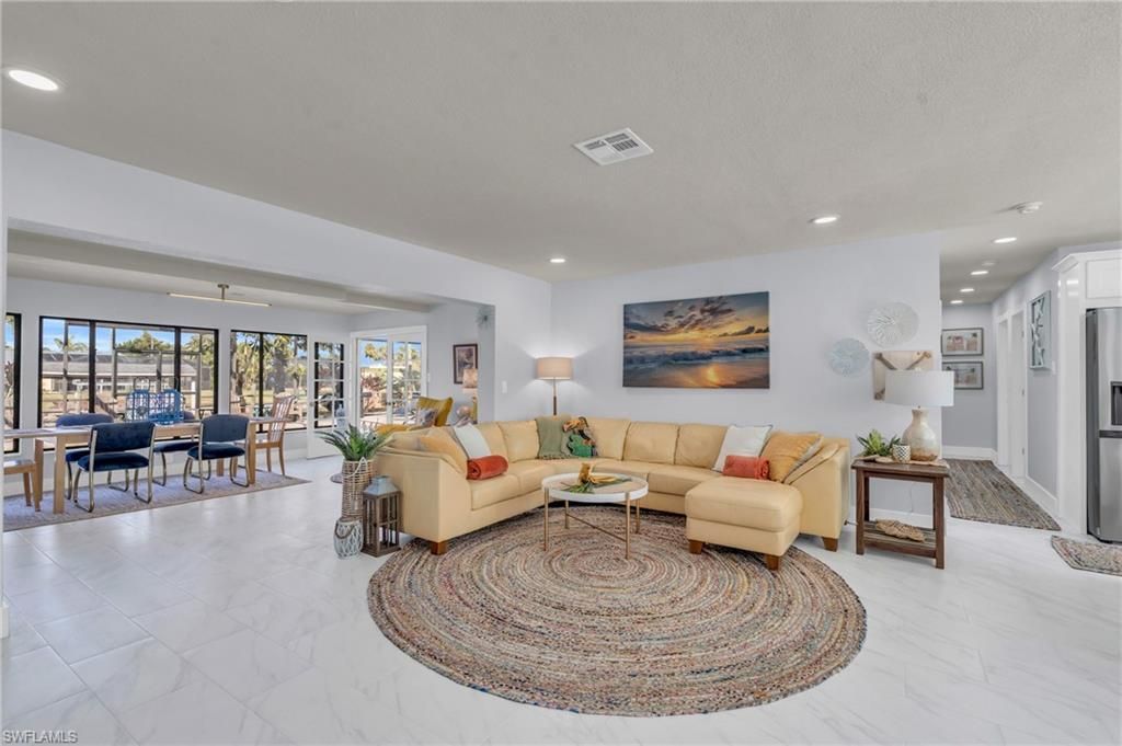 1443 Windsor Ct, Cape Coral, FL 33904 Photo