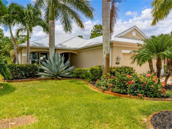 239 11th Square SW, Vero Beach, FL 32962
