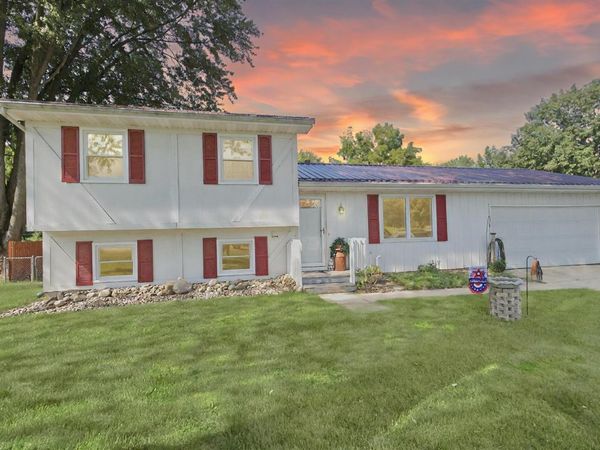 21539 Kern Road, South Bend, IN 46614