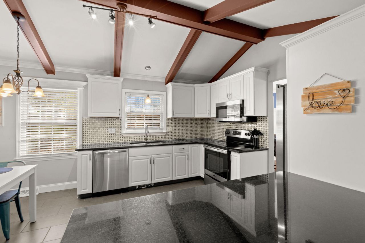 104 Tyvola Drive Photo 16