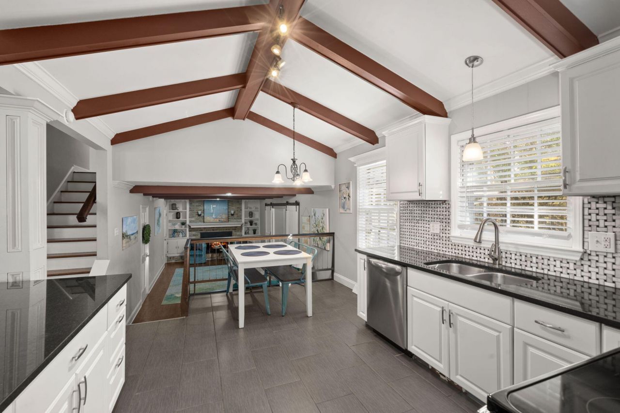 104 Tyvola Drive Photo 19