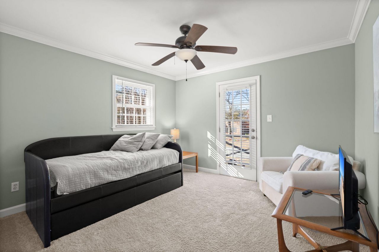 104 Tyvola Drive Photo 32