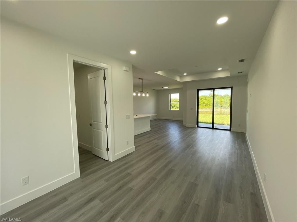 817 Newell St E, Lehigh Acres, FL 33974 Photo