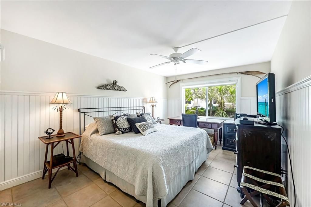 2216 Gulf Shore Blvd N, Unit R3, Naples, FL 34102 Photo