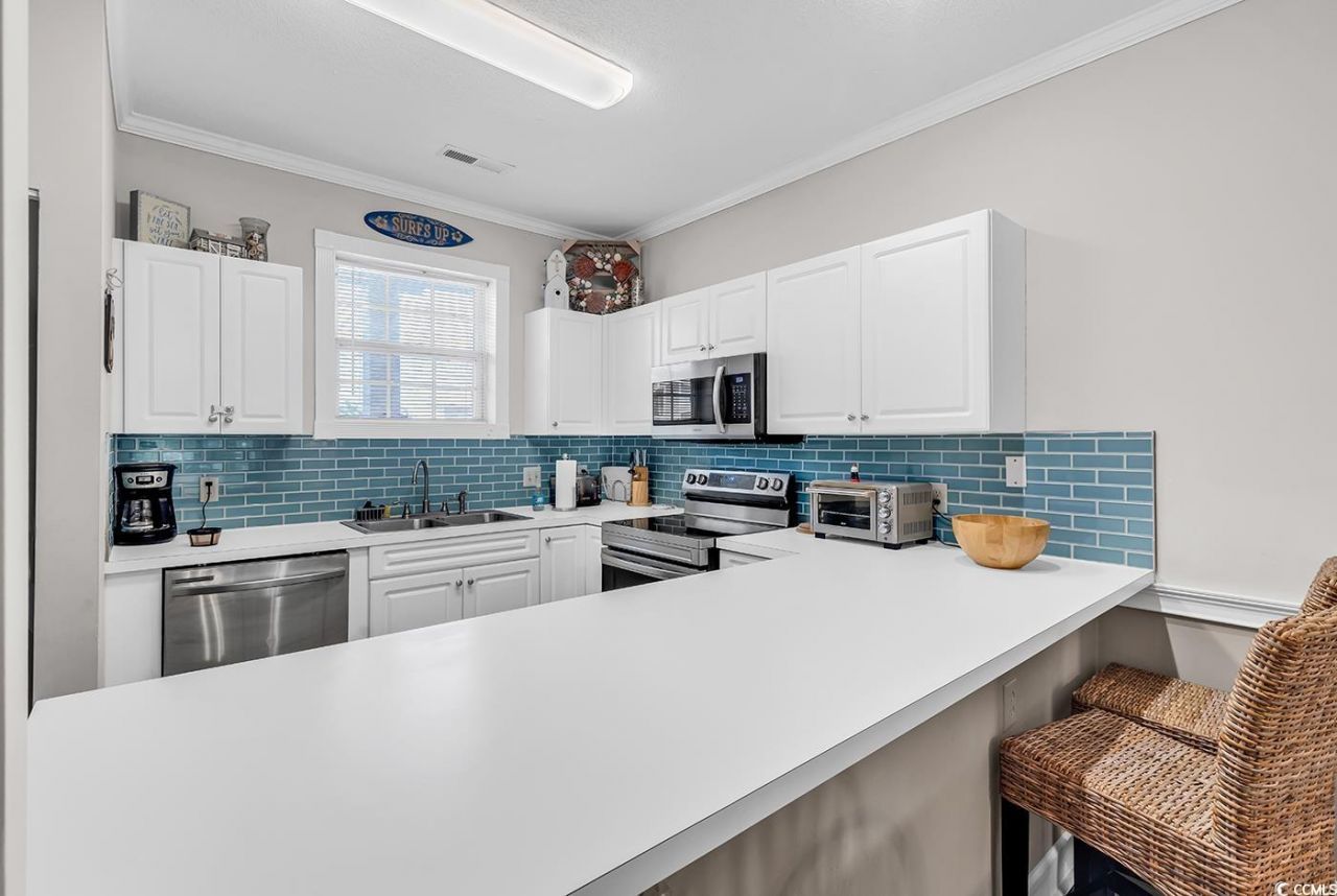 4635 Wild Iris Dr. Photo 8