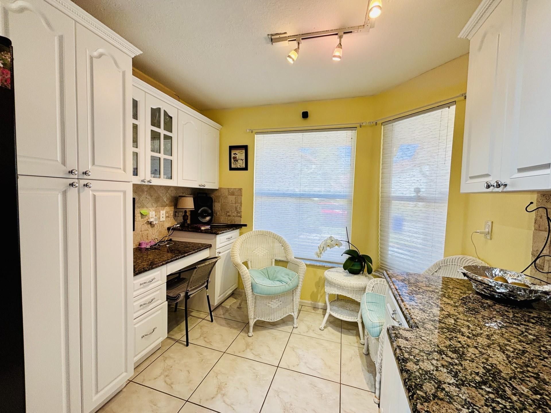 7426 Pinewalk Drive, Unit 7426, Margate, FL 33063 Photo