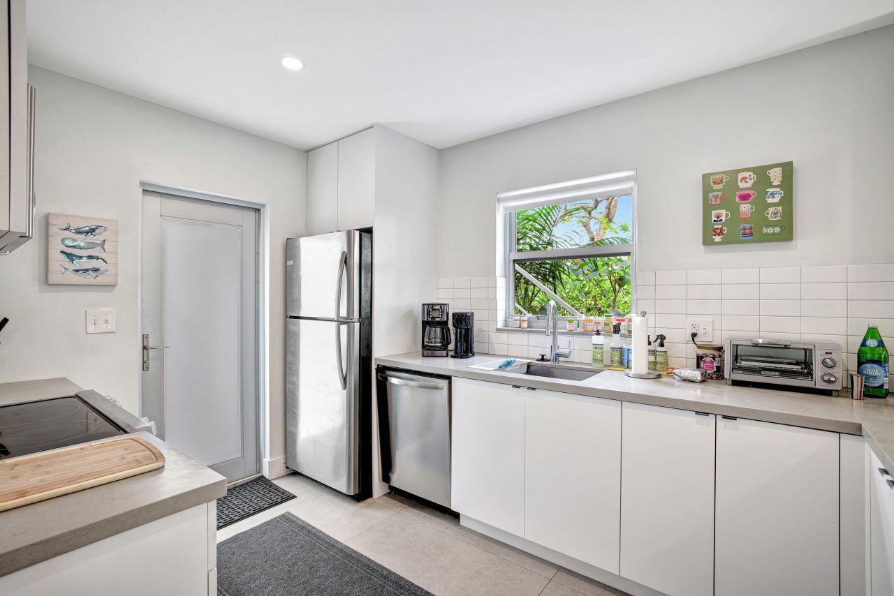 625 NE 13th Avenue, Fort Lauderdale, FL 33304 Photo