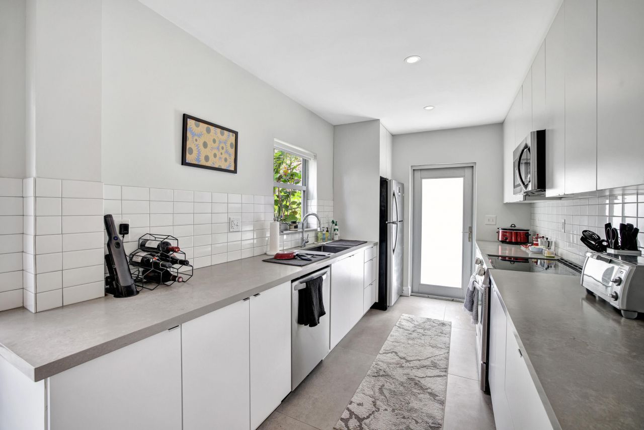 625 NE 13th Avenue, Fort Lauderdale, FL 33304 Photo