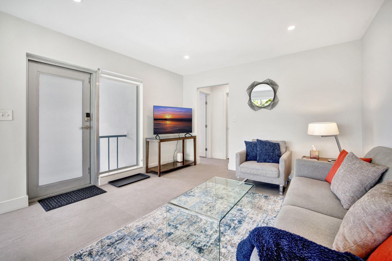 625 NE 13th Avenue, Fort Lauderdale, FL 33304 Photo