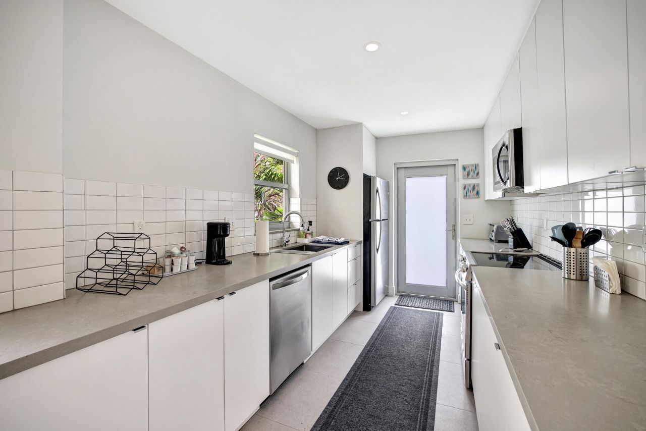 625 NE 13th Avenue, Fort Lauderdale, FL 33304 Photo