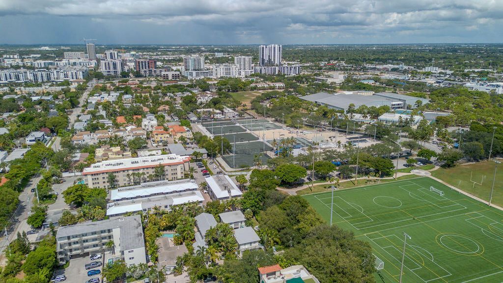 625 NE 13th Avenue, Fort Lauderdale, FL 33304 Photo