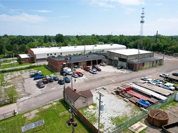 11910 Harvard Avenue, Cleveland, OH 44105