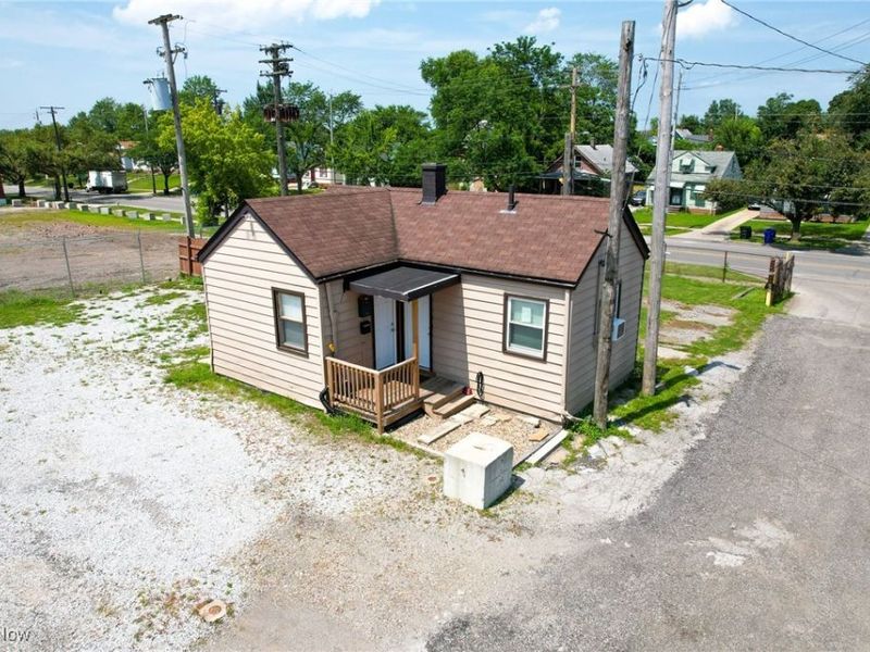 11910 Harvard Avenue, Cleveland, OH 44105 Photo 12