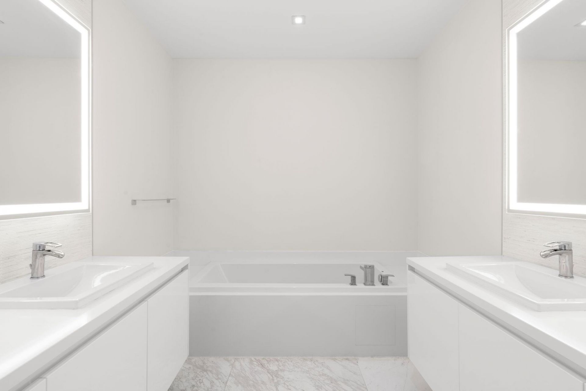 701 N Fort Lauderdale Beach Boulevard, Unit 214, Fort Lauderdale, FL 33304 Photo