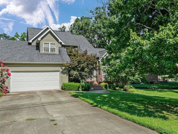 1501 N Plantation Dr, Cookeville, TN 38506