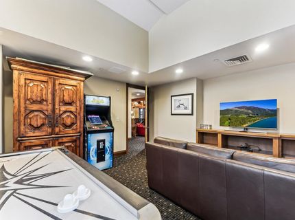 6750 N North Lake Boulevard, Tahoe Vista, CA 96148 Photo