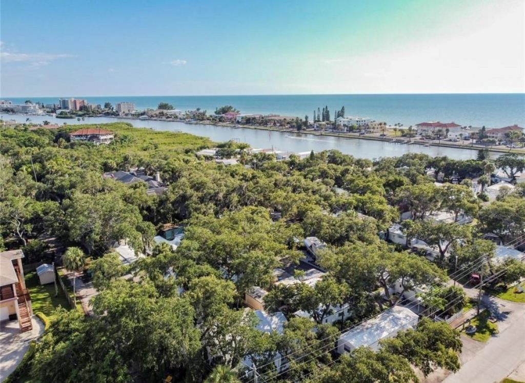 15004 113th Avenue, Largo, FL 33774 Photo