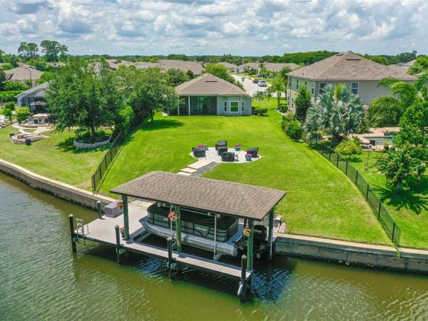 38 COUNTRY CLUB HARBOR CIRCLE, PALM COAST, FL 32137