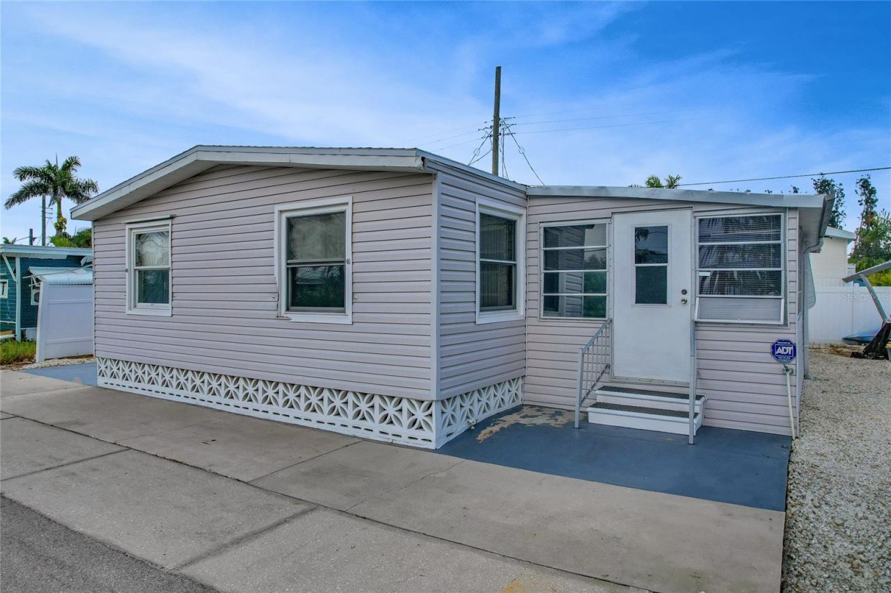 3705 116th Street Court W, Bradenton, FL 34210 Photo