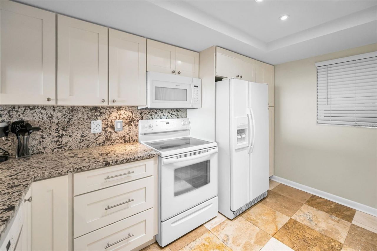 403 Gulf Way, Unit 403, Saint Pete Beach, FL 33706 Photo